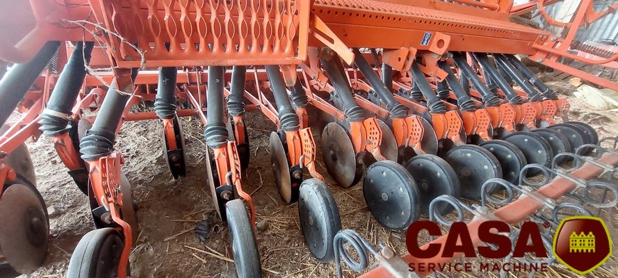 Combiné de semis Kuhn HR  302 M 