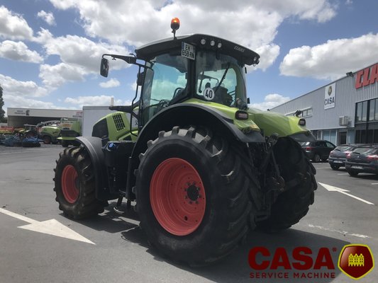 Tracteur agricole Claas Axion 800 CEBIS 