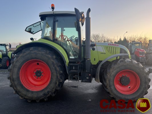 Tracteur agricole Claas 640 CIS 