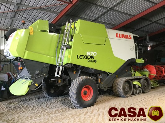 Moissonneuse batteuse - Lexion 670 TT