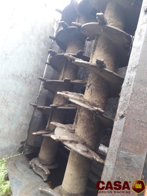 Épandeur à fumier Sodimac Rafal 3300 avec volet de bordure