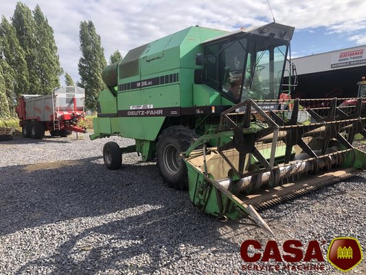 Moissonneuse batteuse Deutz-Fahr M 3630