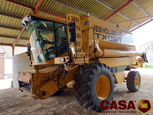 Moissonneuse batteuse New Holland tx 66