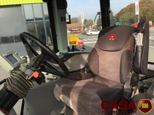 Tracteur agricole MF 6490 DYNA 6