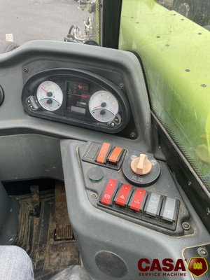 Chariot télescopique agricole Claas scorpion 736 varipower 40