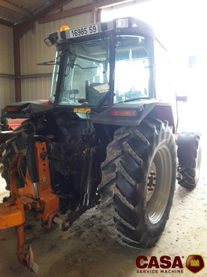 Tracteur agricole MF 6120