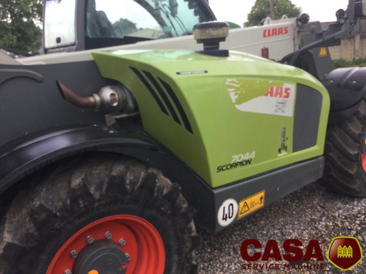 Chariot télescopique agricole Claas scorpion 7044