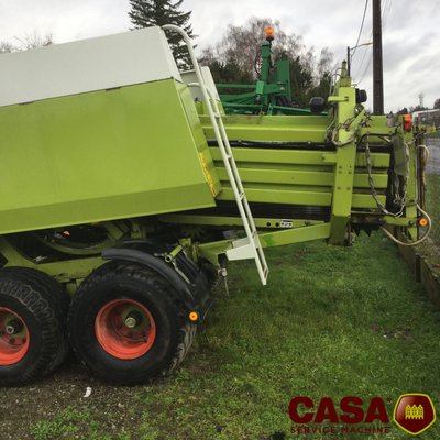 Presse haute densité Claas QUADRANT 2200 FC 