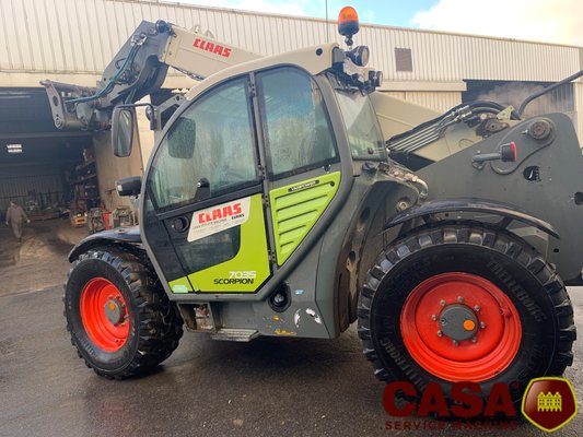 Chariot télescopique agricole Claas 7035