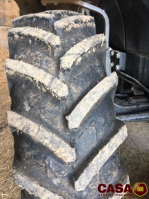 Tracteur agricole Claas Maxxum 125 chargeur mailleux T414
