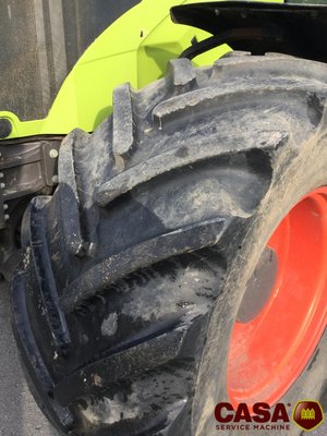 Tracteur agricole Claas axion 820 cis 