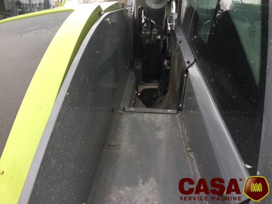 Chargeur frontal Claas scorpion 7035