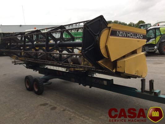 Moissonneuse batteuse New Holland TX 66