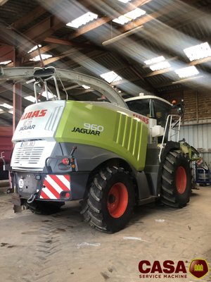 Ensileuse automotrice Claas JAGUAR 960 ORBIS 750