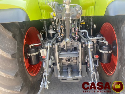 Tracteur agricole Claas Arion 620 cebis 