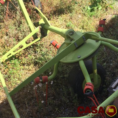 Faneur Claas volto 77