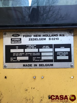 Moissonneuse batteuse New Holland TC 56