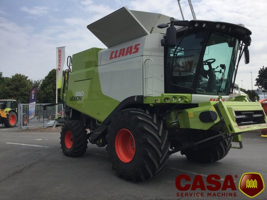 Moissonneuse batteuse Claas LEXION 660