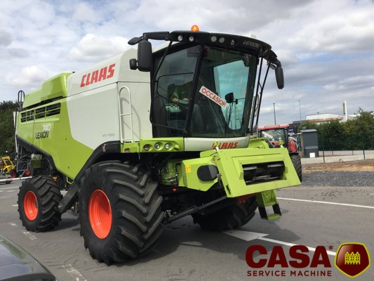 Moissonneuse batteuse Claas lexion 740 
