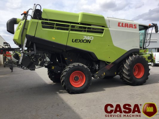 Moissonneuse batteuse Claas lexion 740 