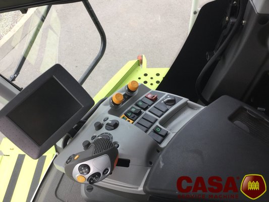 Moissonneuse batteuse Claas LEXION 660
