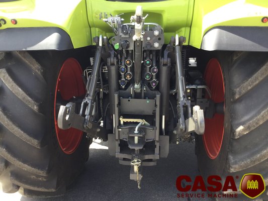 Tracteur agricole Claas Arion 640 cmatic 
